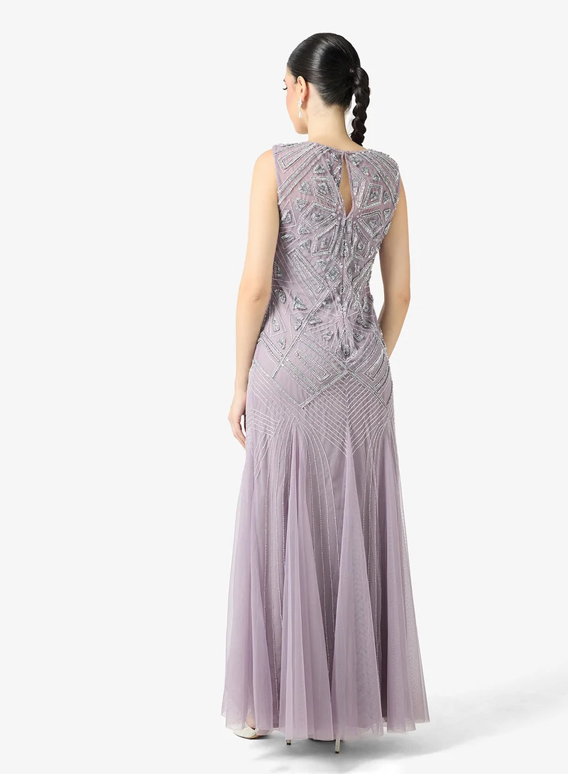 نمشي x فستان مطرز بالترتر بقصة حورية البحر